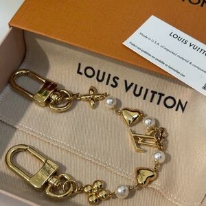 Louis Vuitton Heart Chain